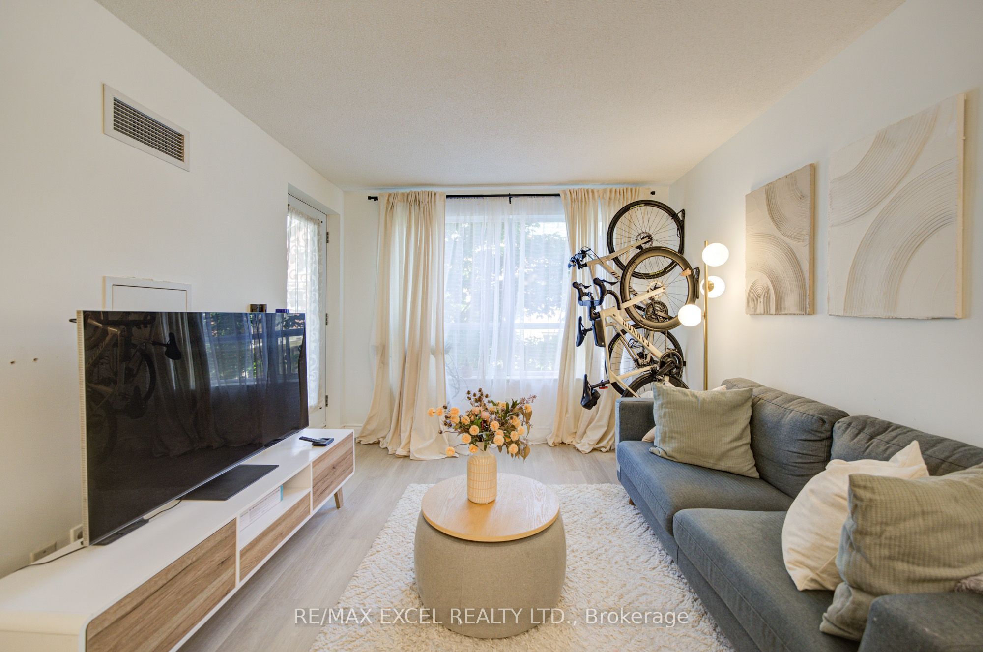37 Galleria Parkway 202 Property Photo 29
