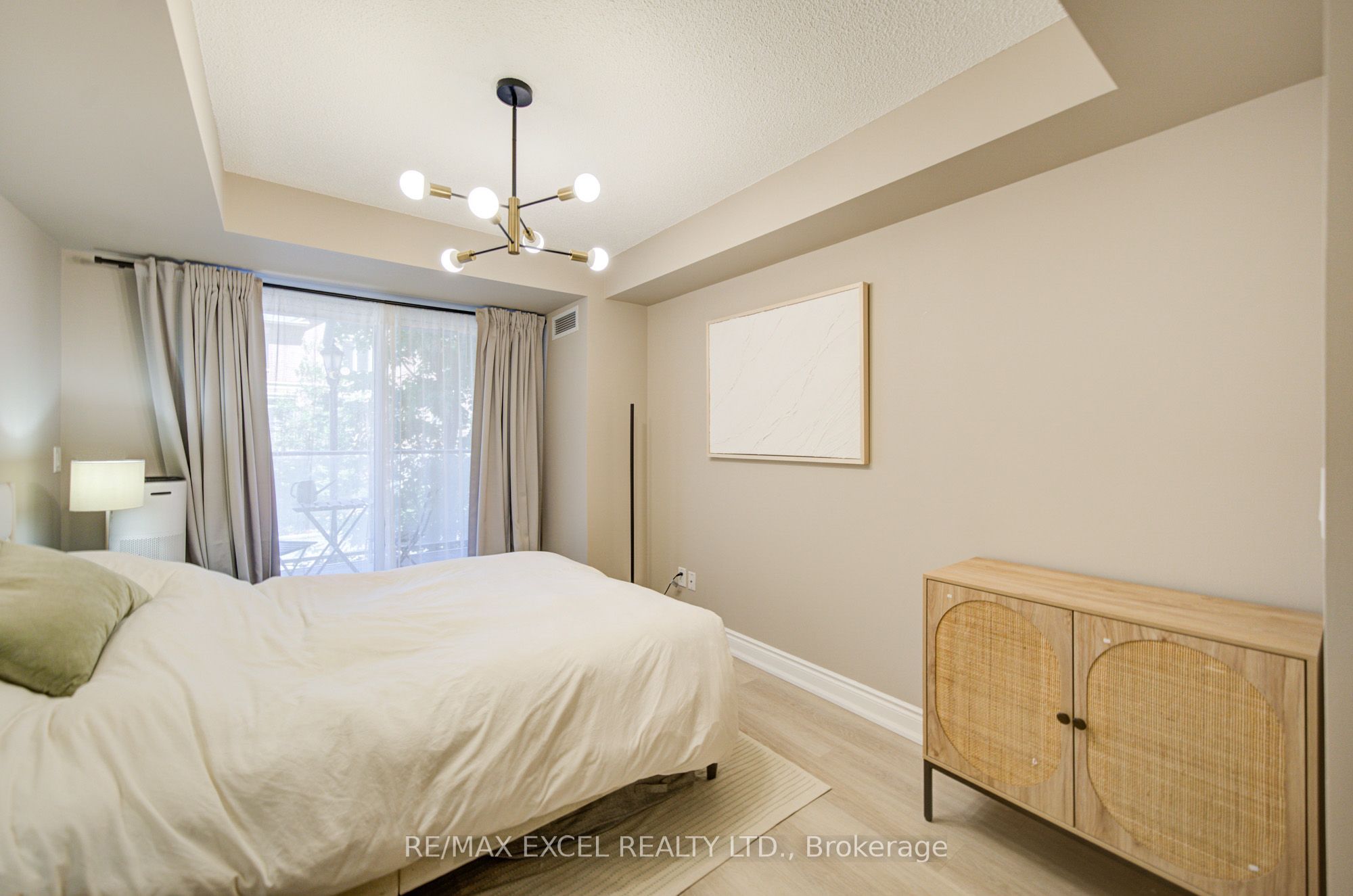 37 Galleria Parkway 202 Property Photo 34