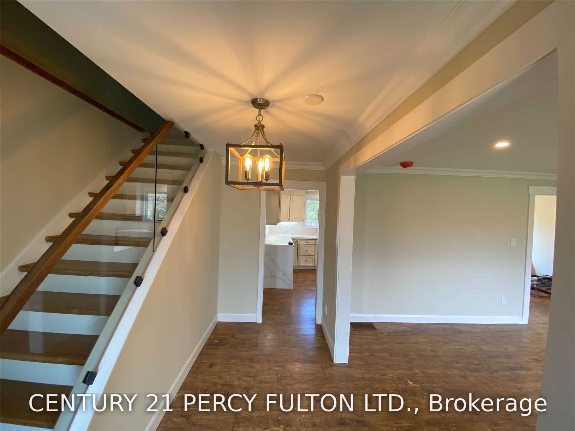 40 Macnaughton Drive Property Photo 2