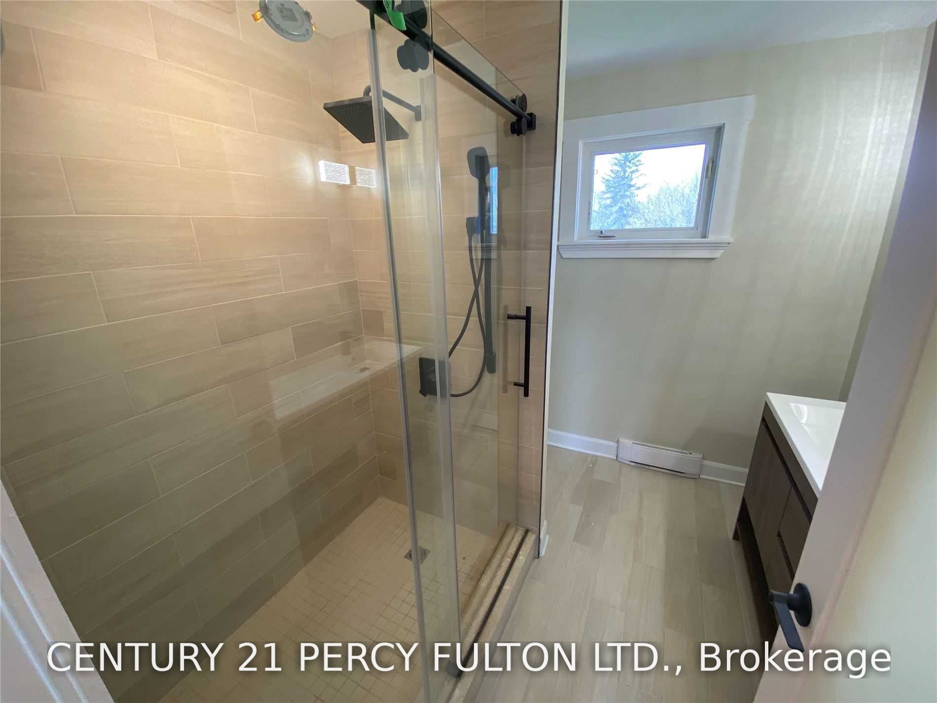 40 Macnaughton Drive Property Photo 14