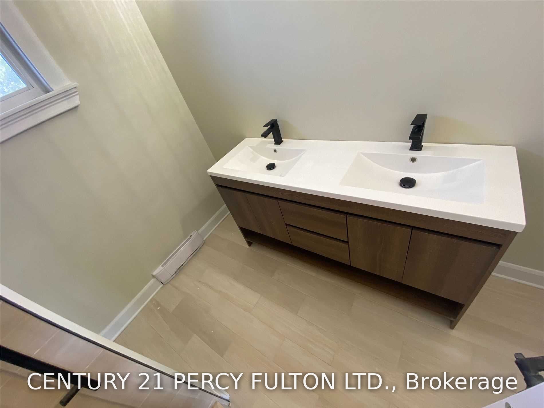40 Macnaughton Drive Property Photo 15