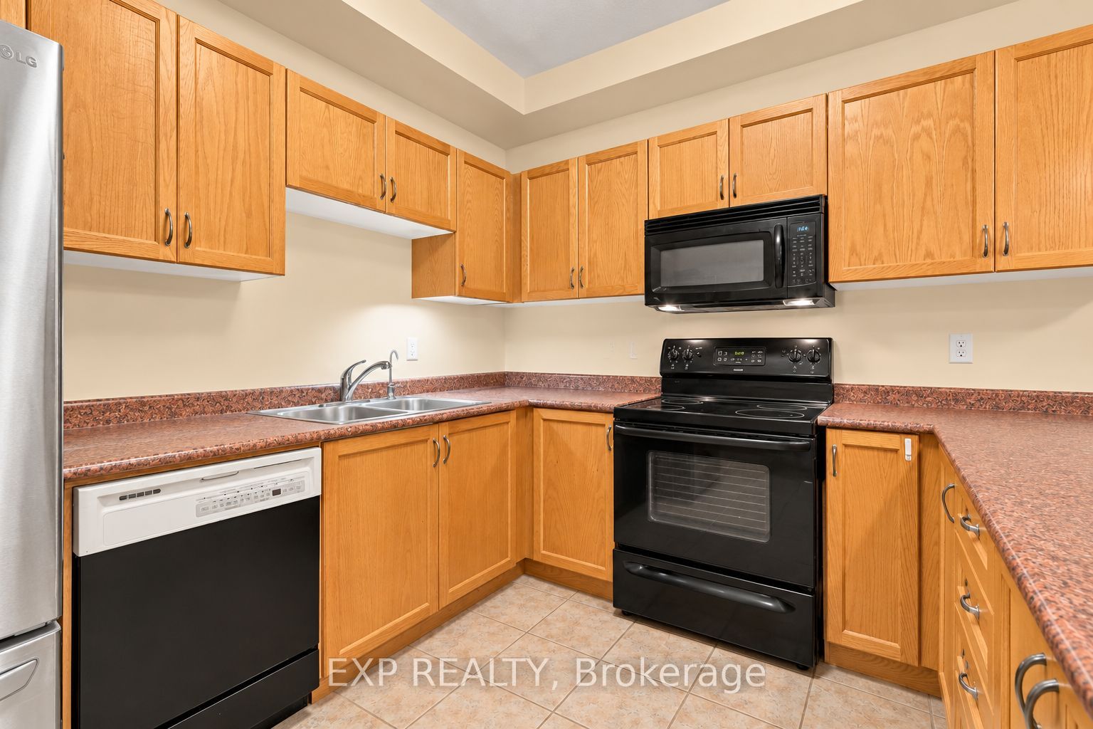 42 Kaitlin Drive Property Photo 24