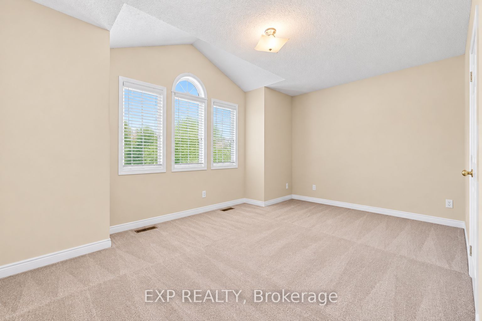 42 Kaitlin Drive Property Photo 35
