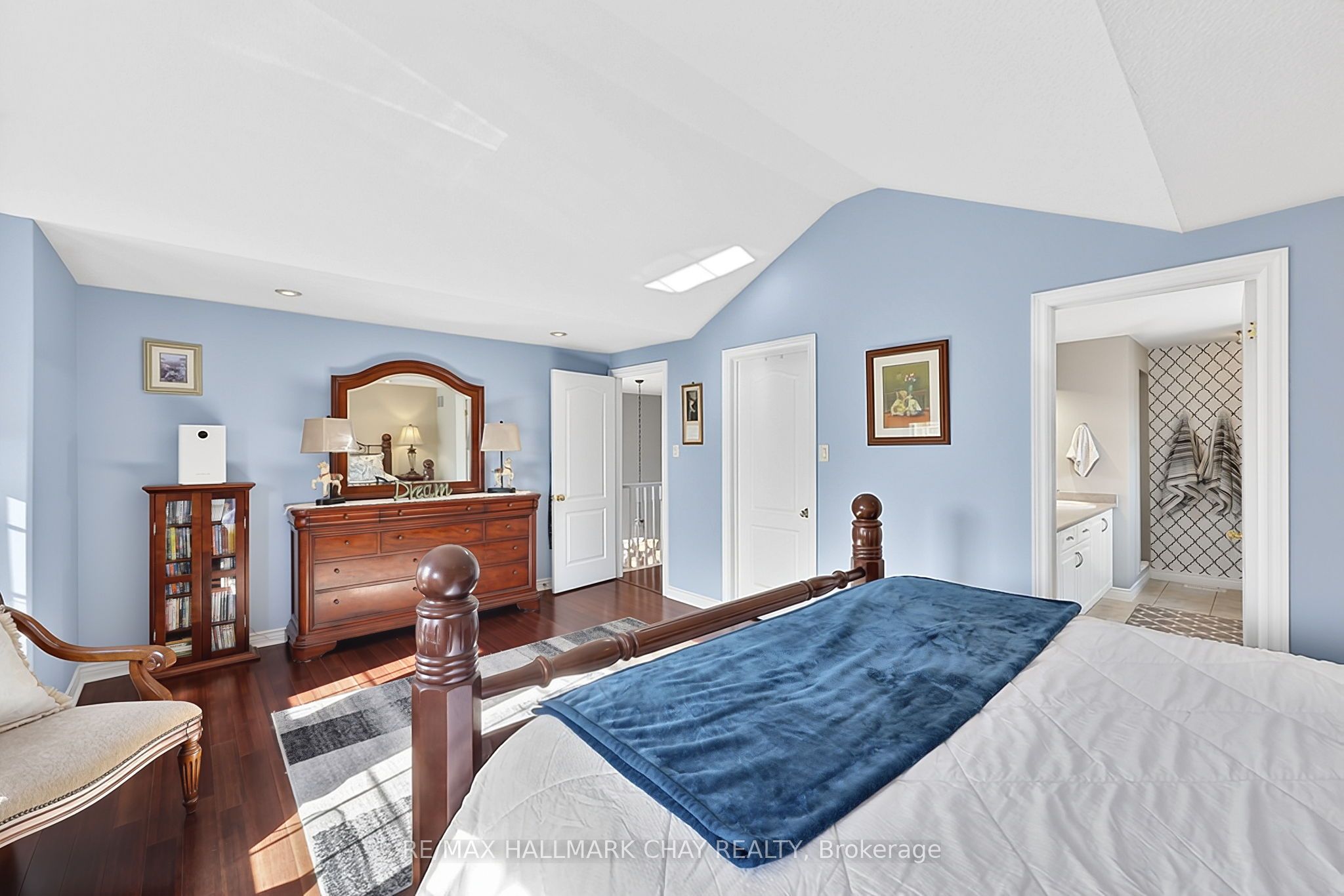2 Shephard Avenue Property Photo 22