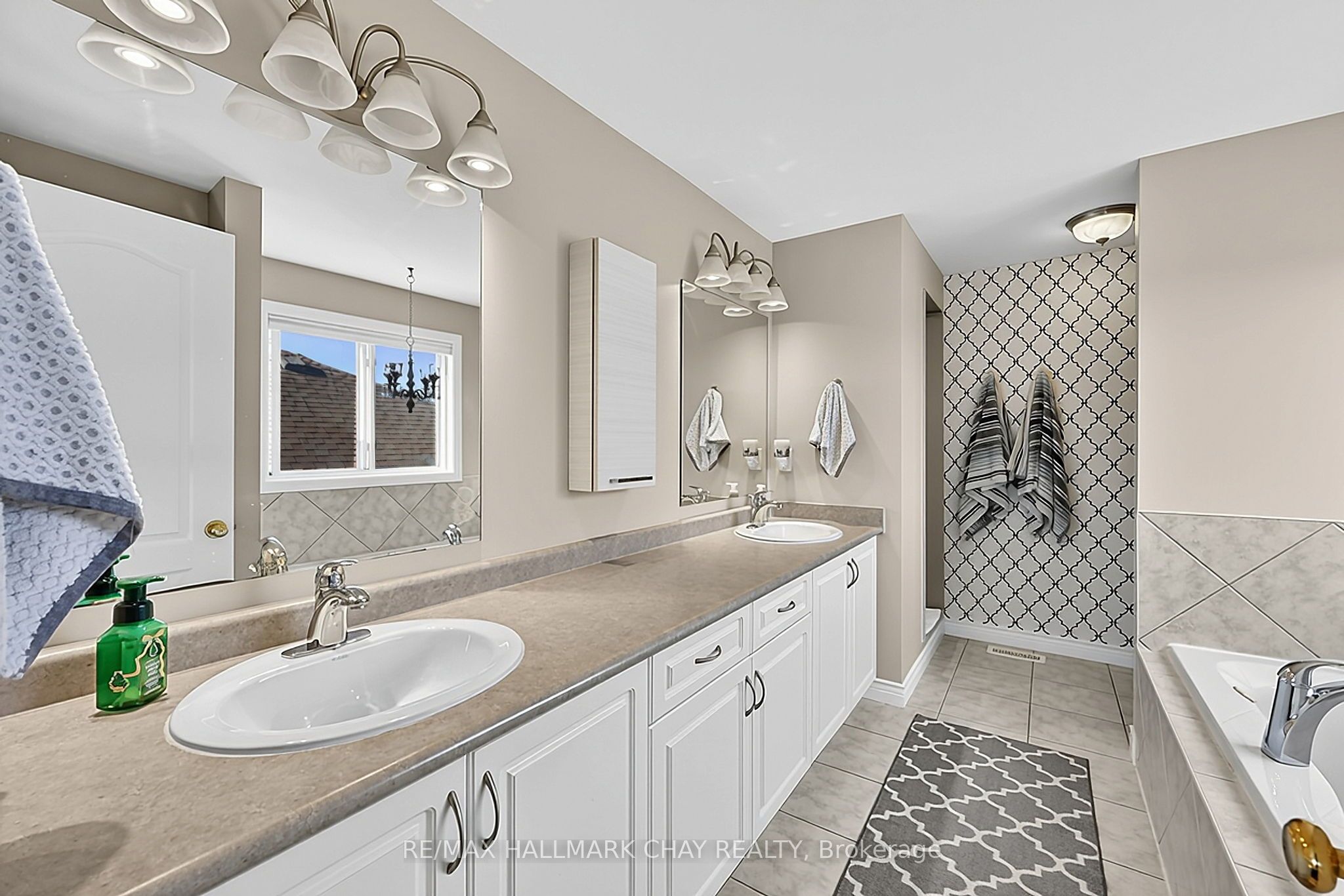2 Shephard Avenue Property Photo 23