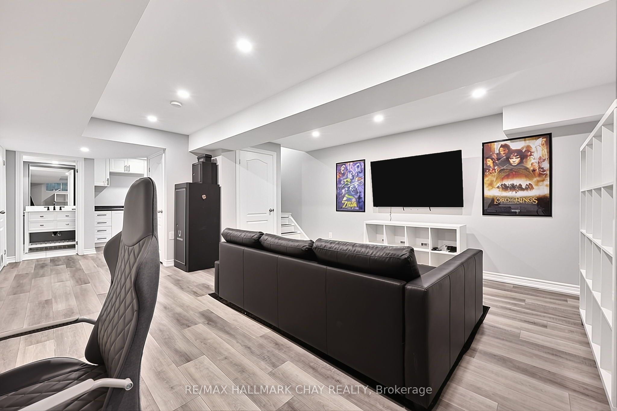 2 Shephard Avenue Property Photo 32