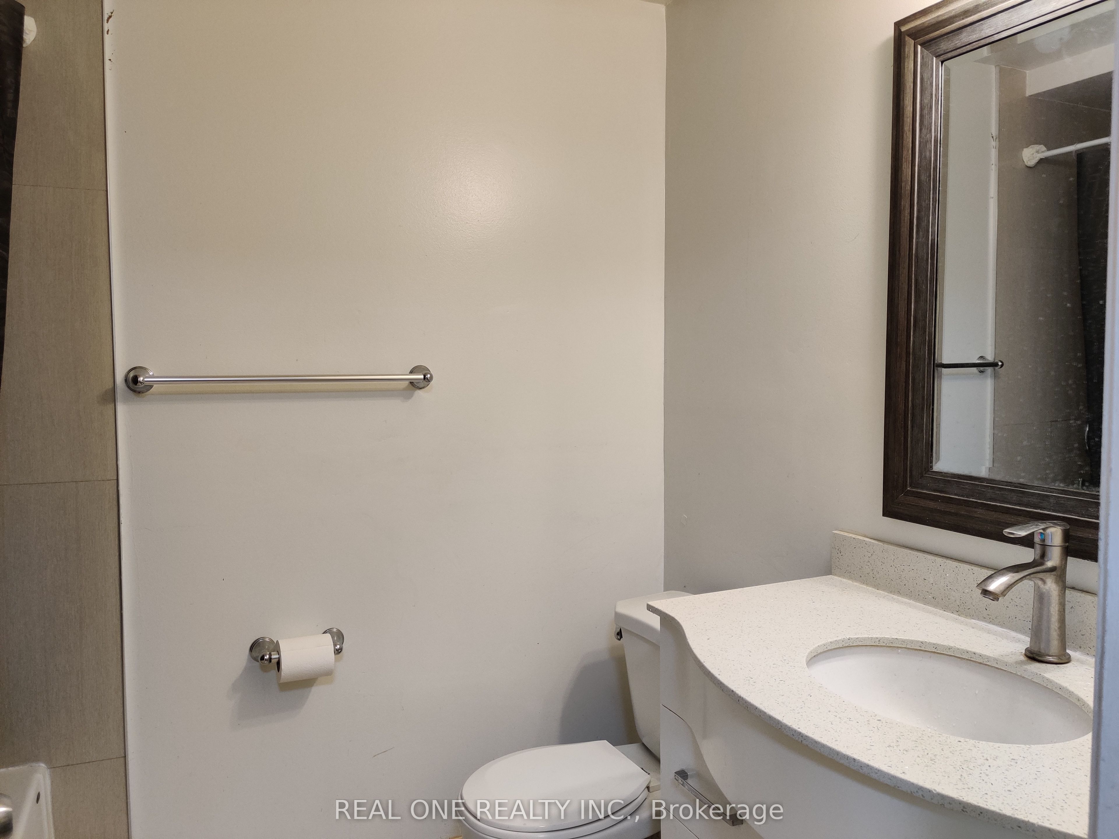 93 Southdale Drive Upper Property Photo 11