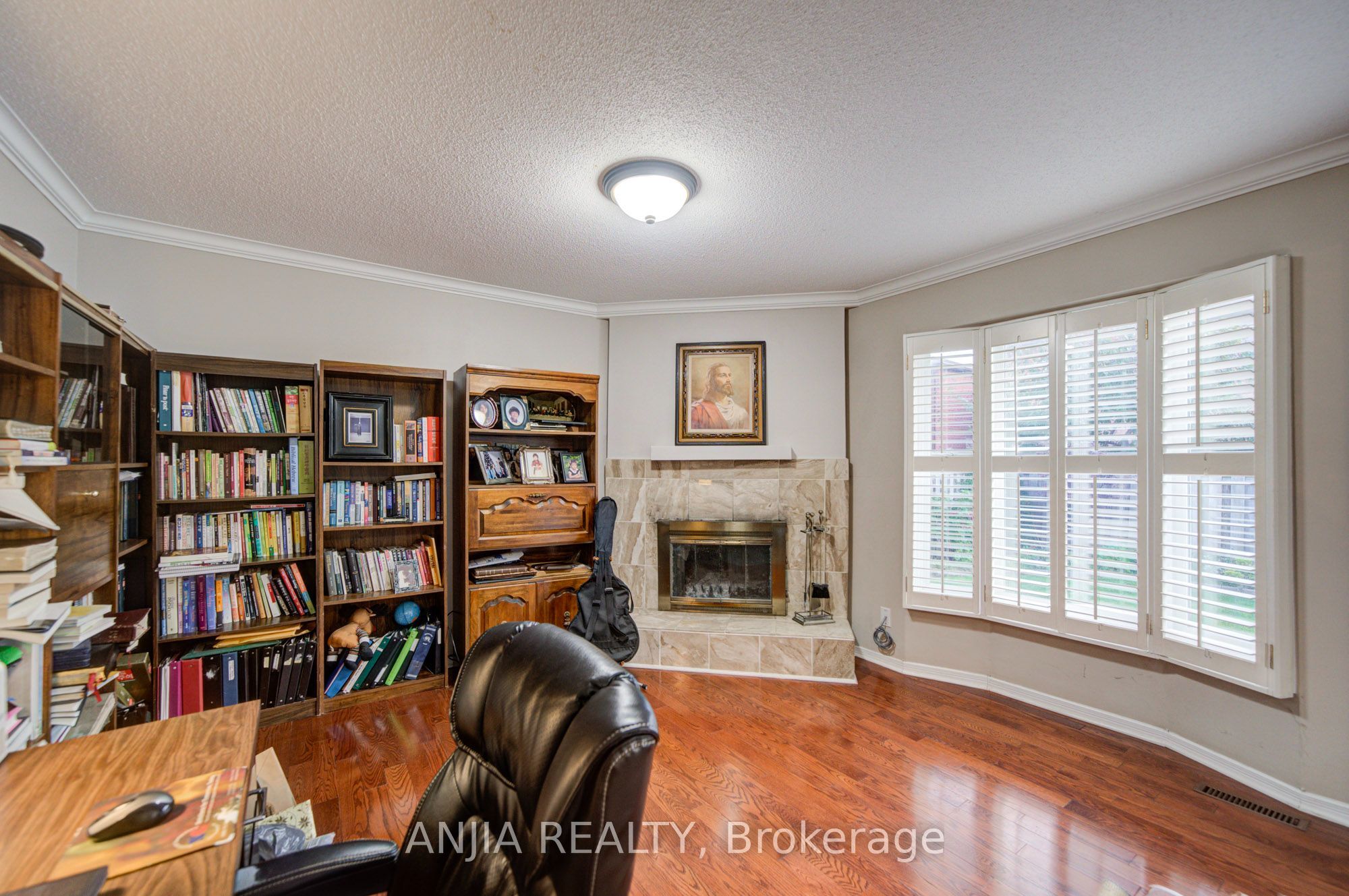 8 Millcroft Way Property Photo 17