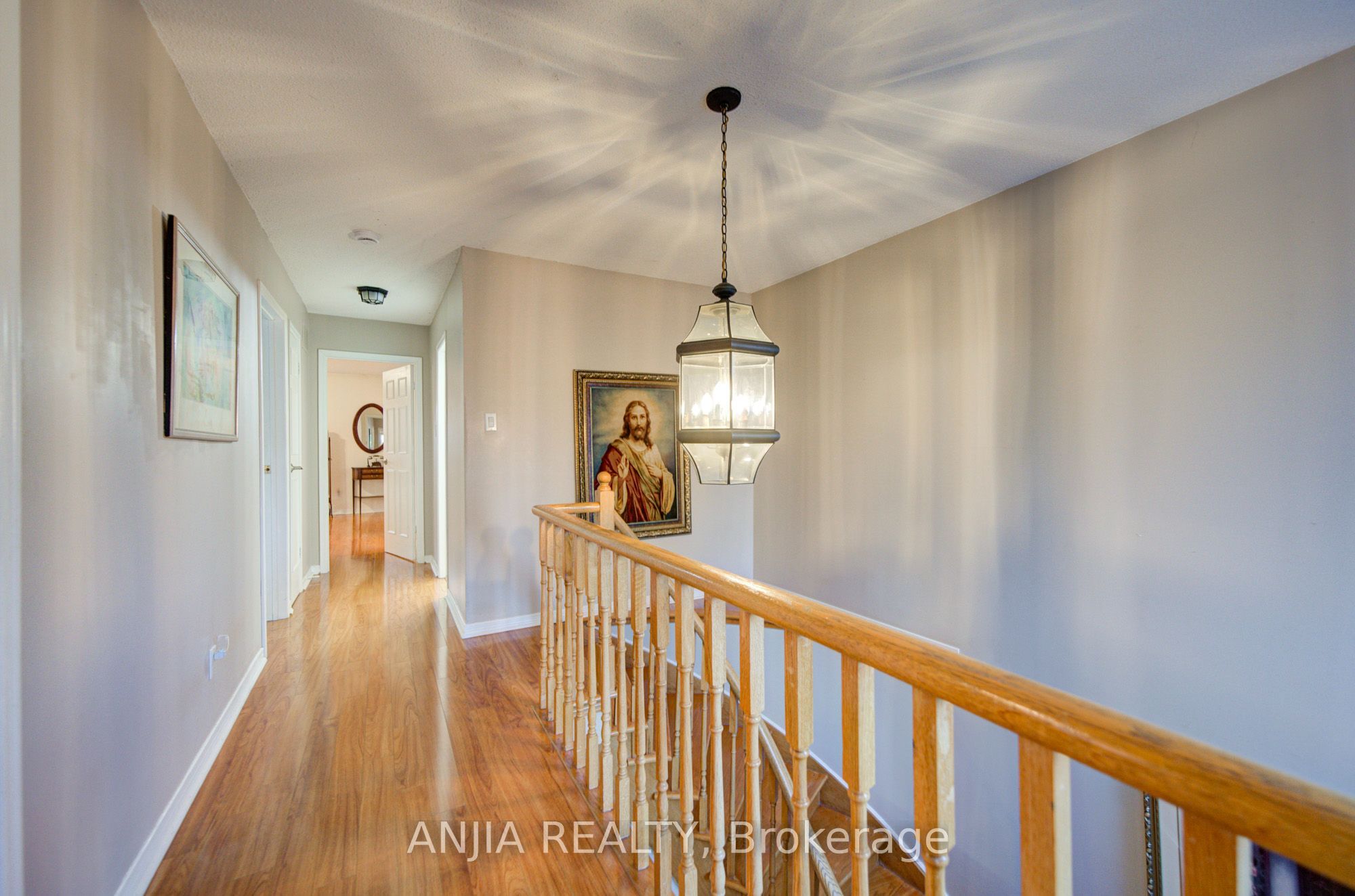 8 Millcroft Way Property Photo 22