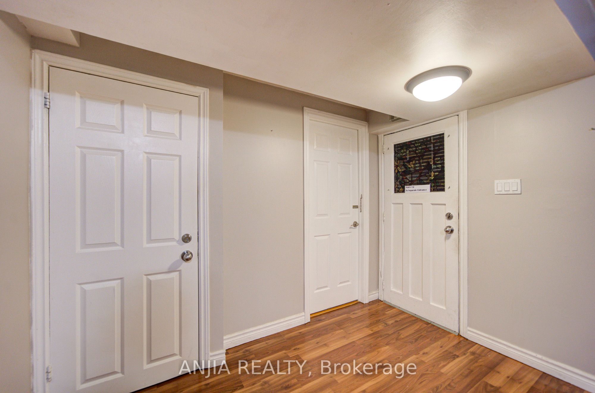 8 Millcroft Way Property Photo 38