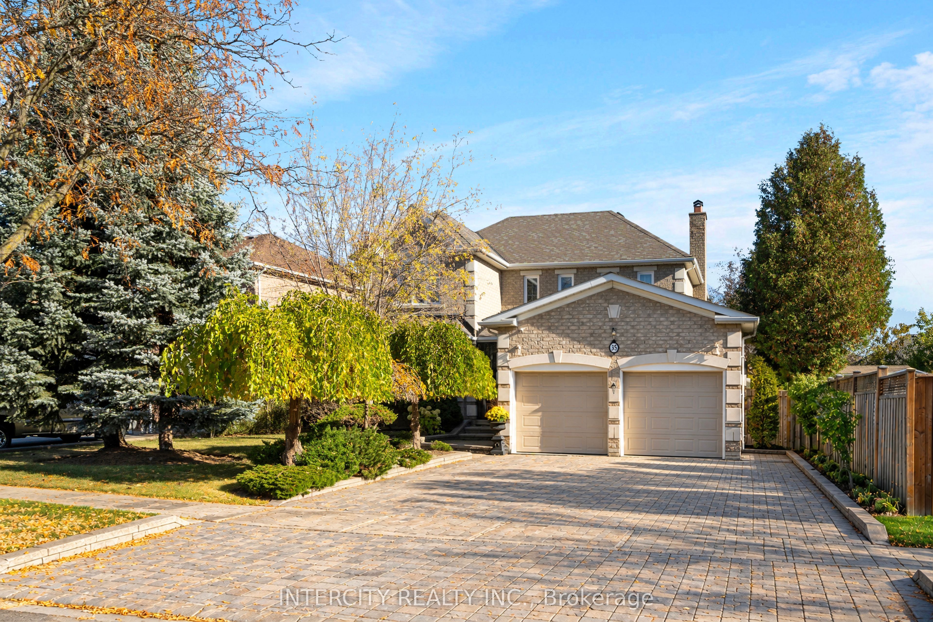 35 Avro Road Property Photo 1
