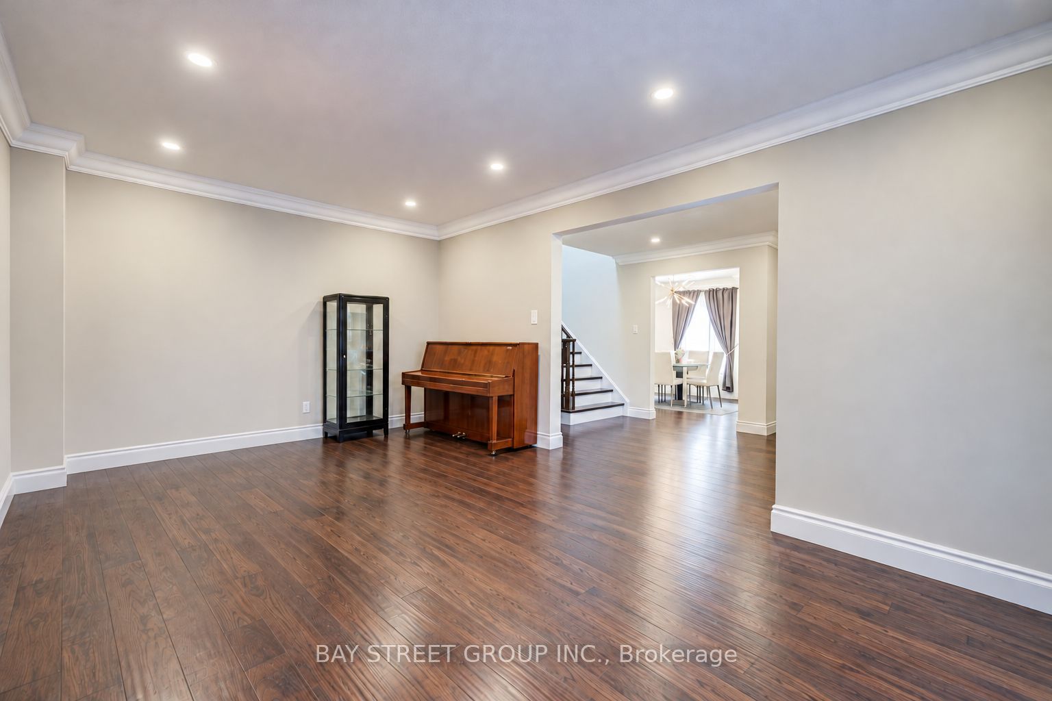 212 Hollingham Road Property Photo 3