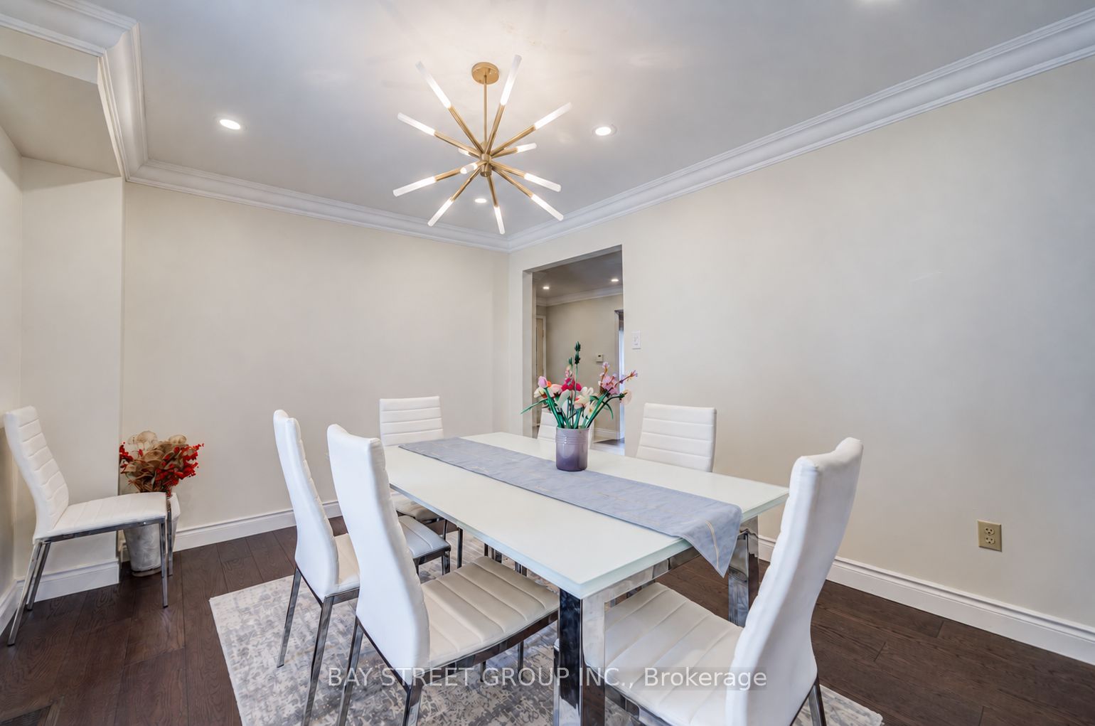 212 Hollingham Road Property Photo 8