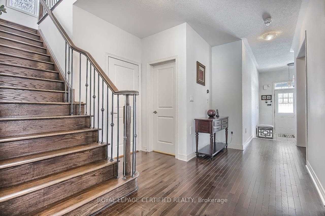 170 Gibson Circle Property Photo 4