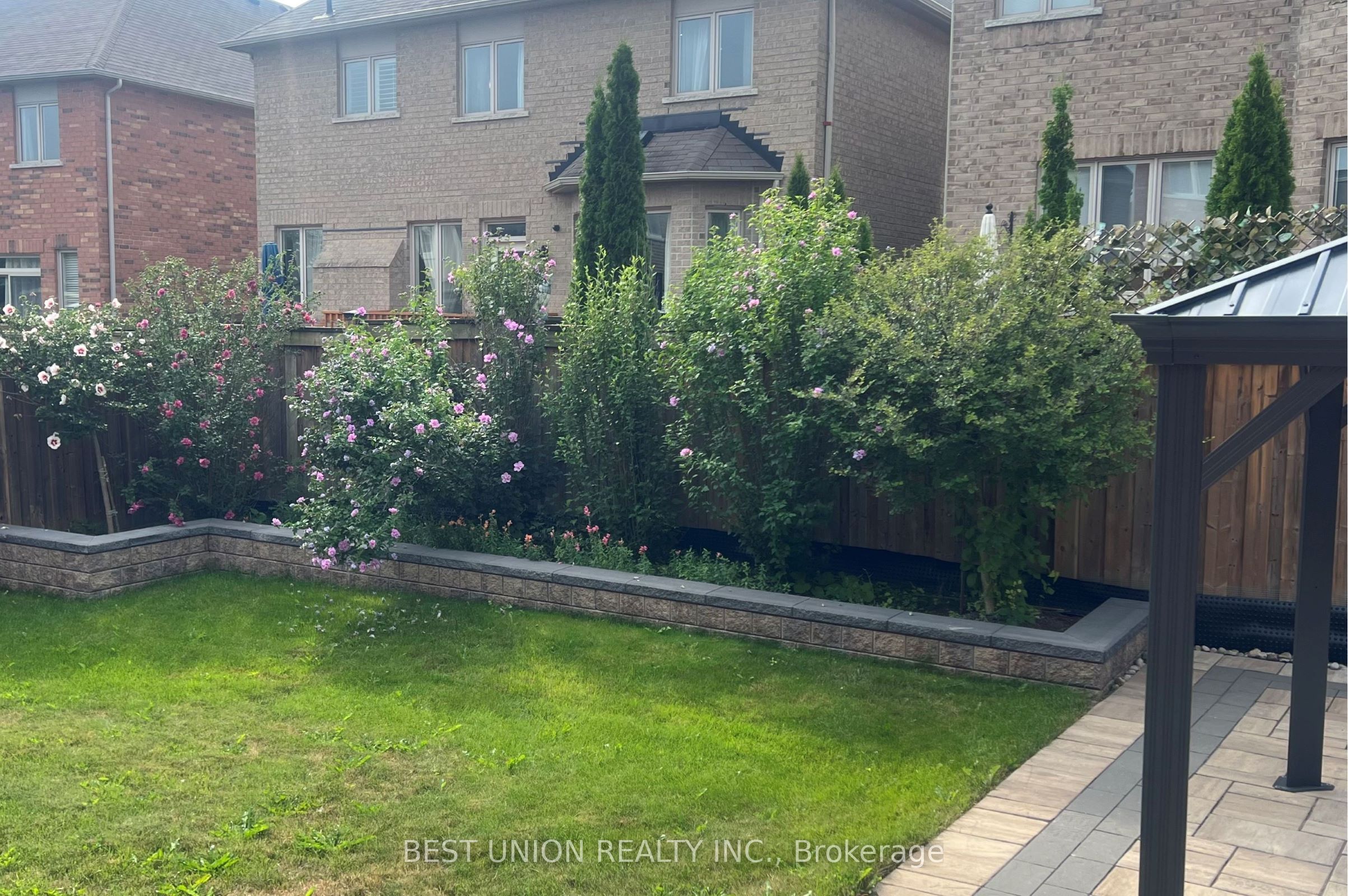 1183 Mctavish Drive Property Photo 49