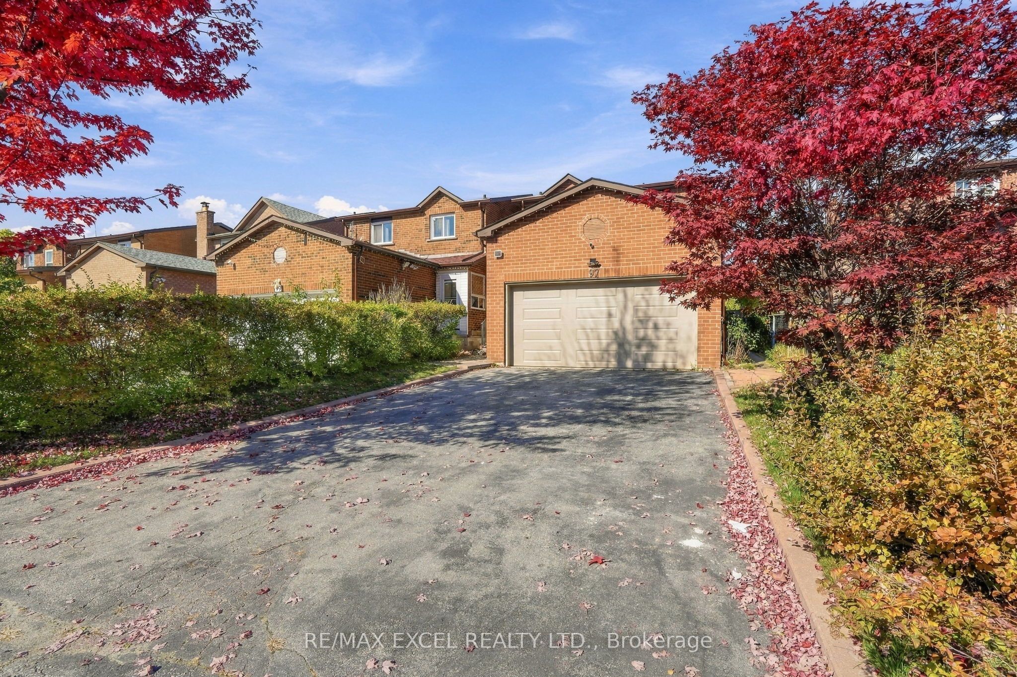 97 Tangmere Crescent Property Photo 2
