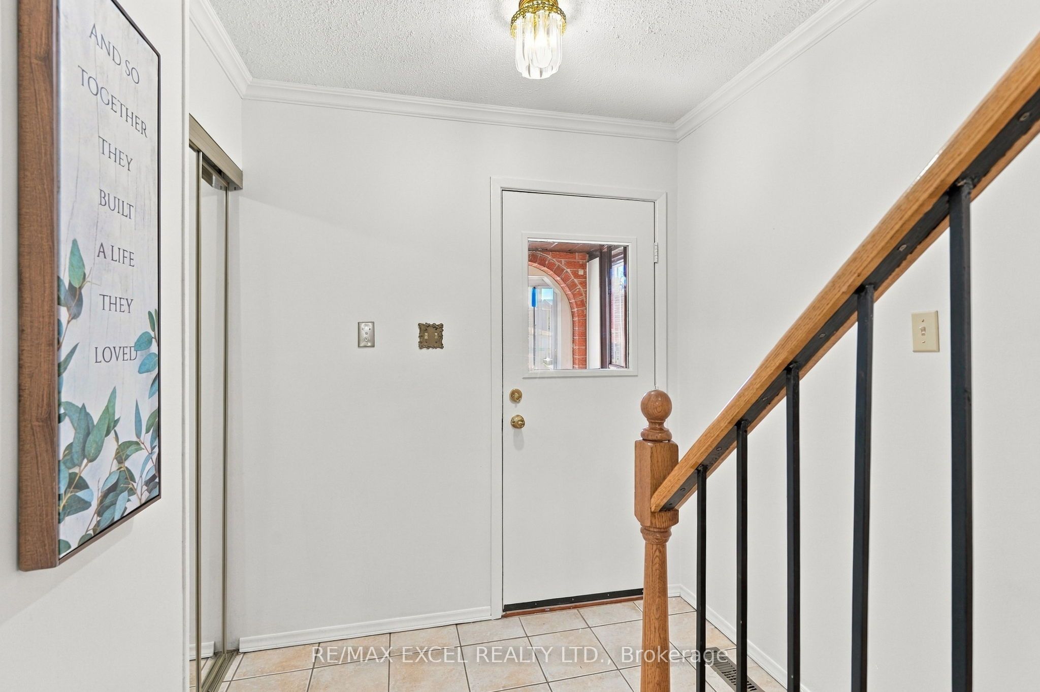 97 Tangmere Crescent Property Photo 4