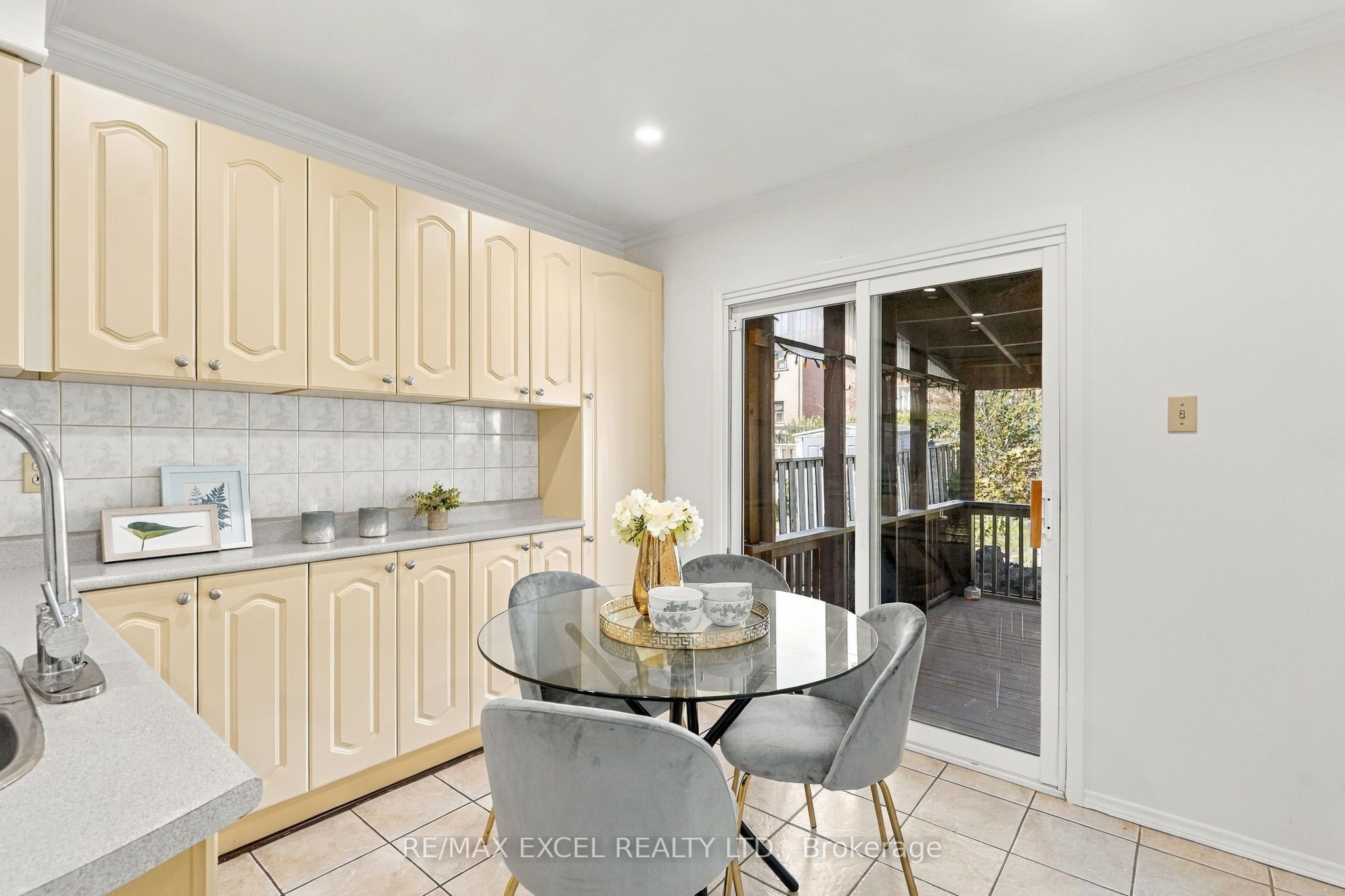 97 Tangmere Crescent Property Photo 18