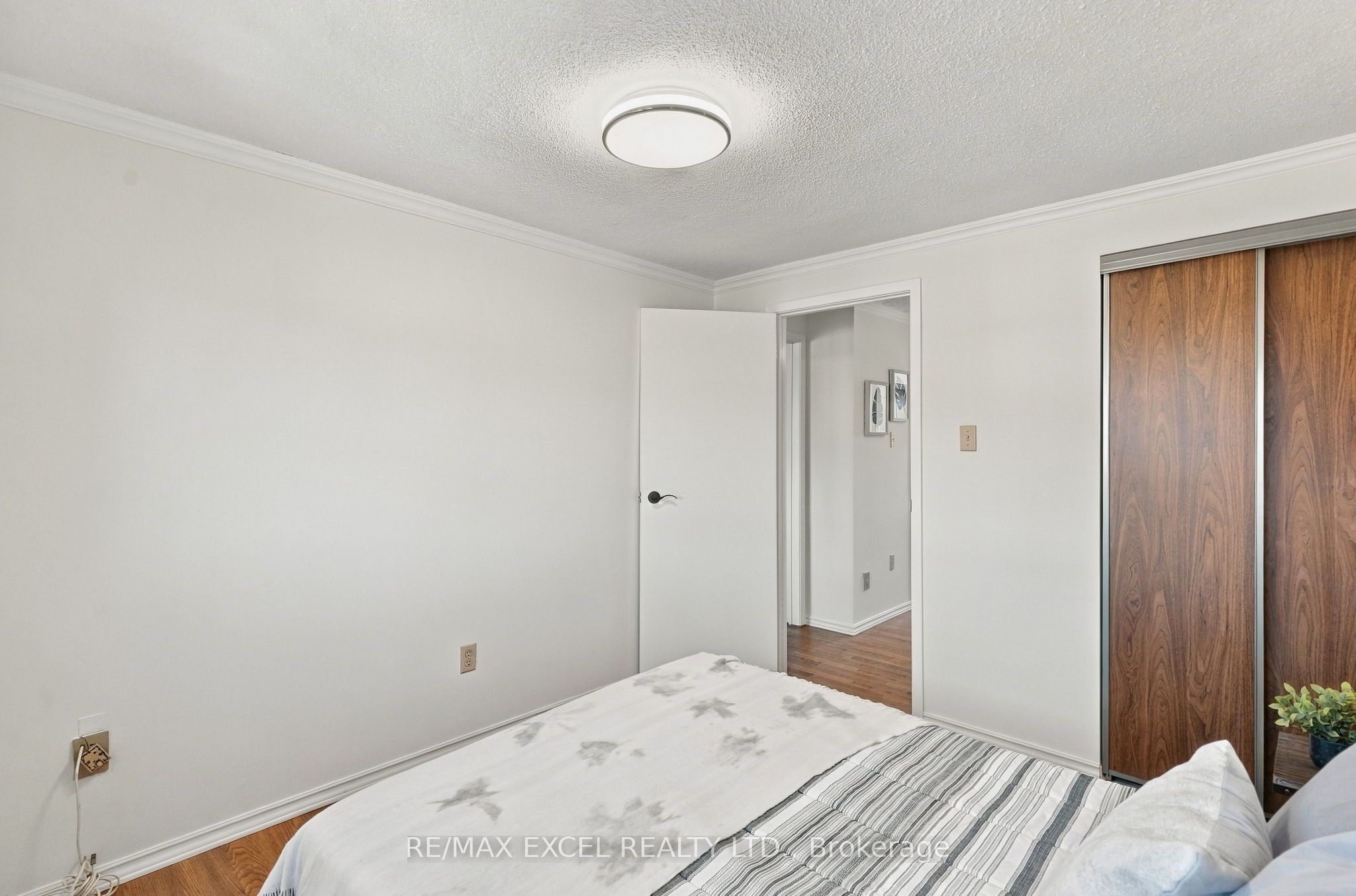 97 Tangmere Crescent Property Photo 23