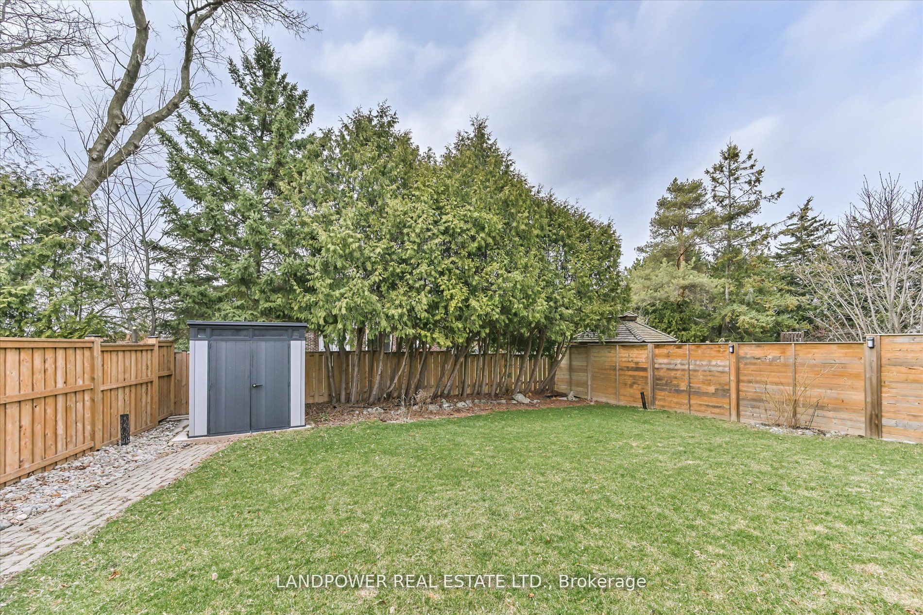 14 Carlton Road Property Photo 37