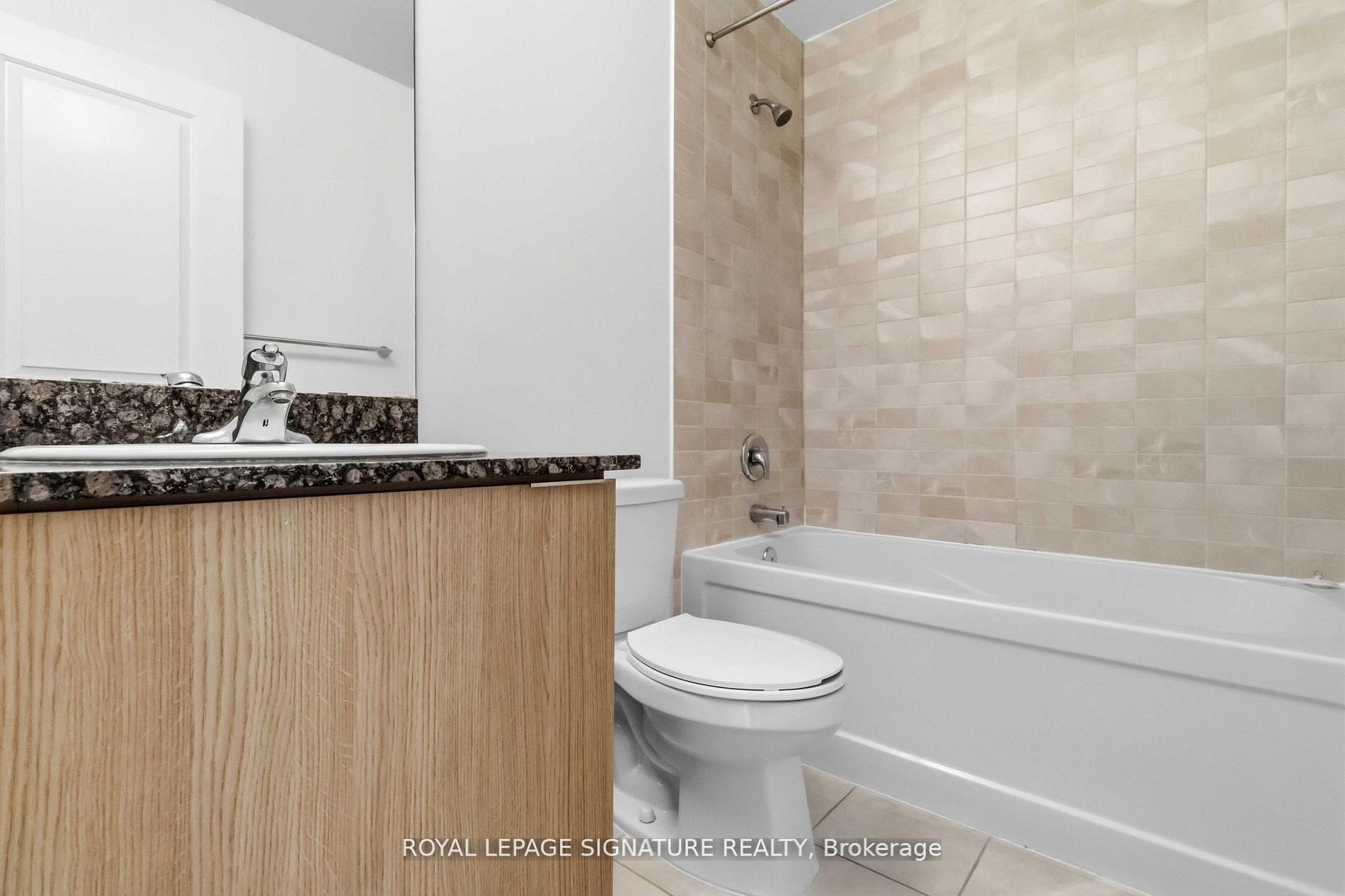 86 Woodbridge Avenue 233 Property Photo 12