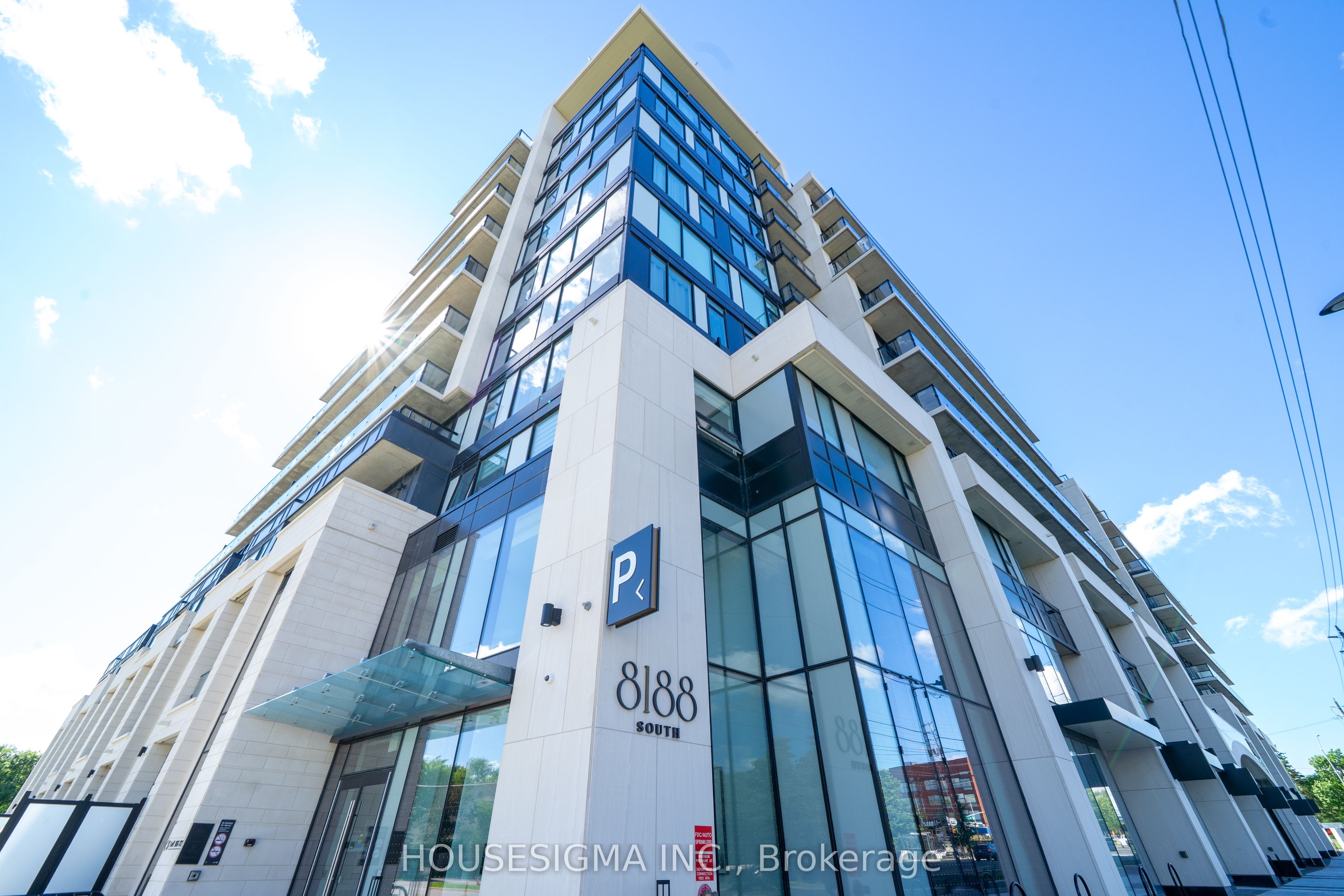 8188 Yonge Street 820 Property Photo 3