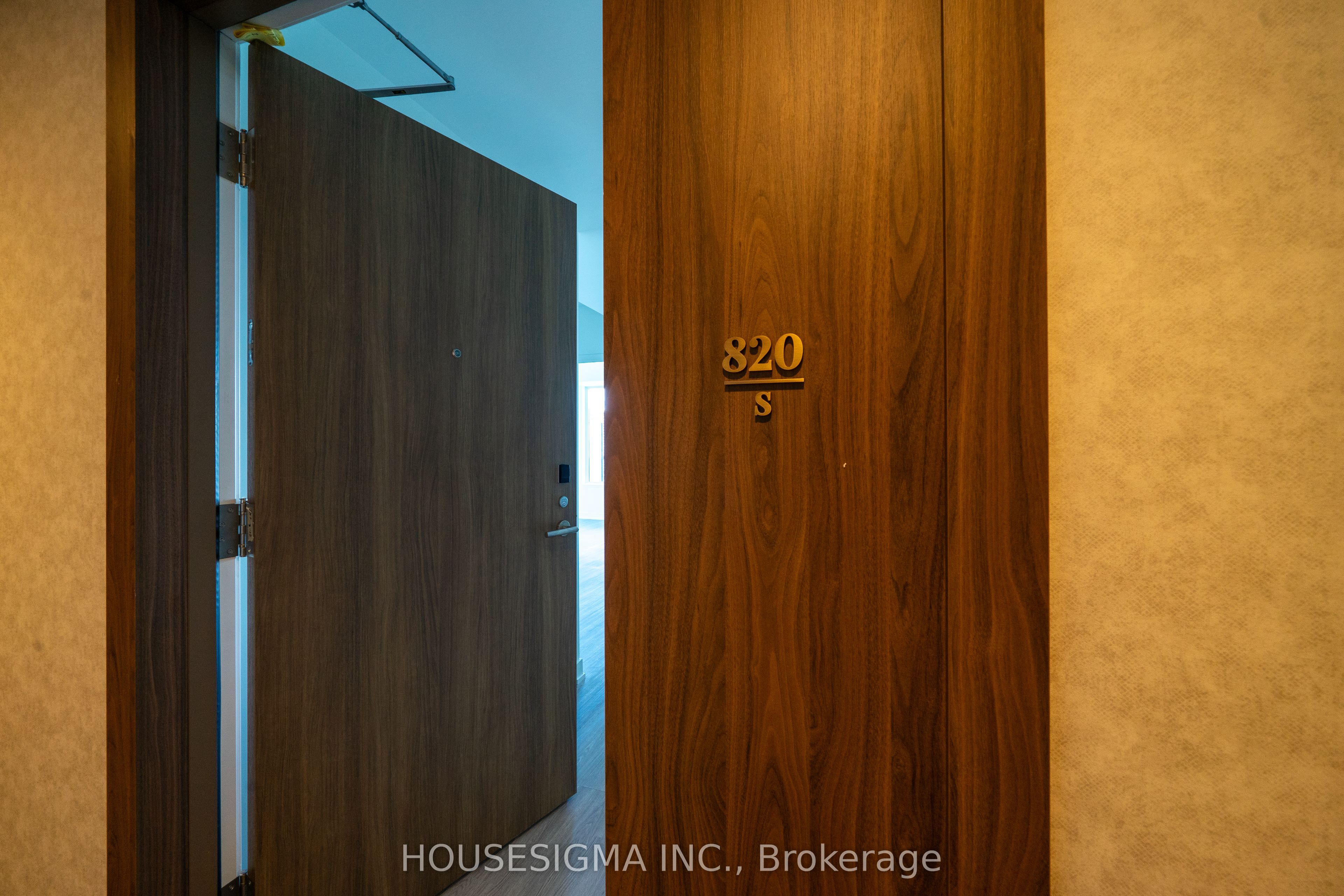 8188 Yonge Street 820 Property Photo 17