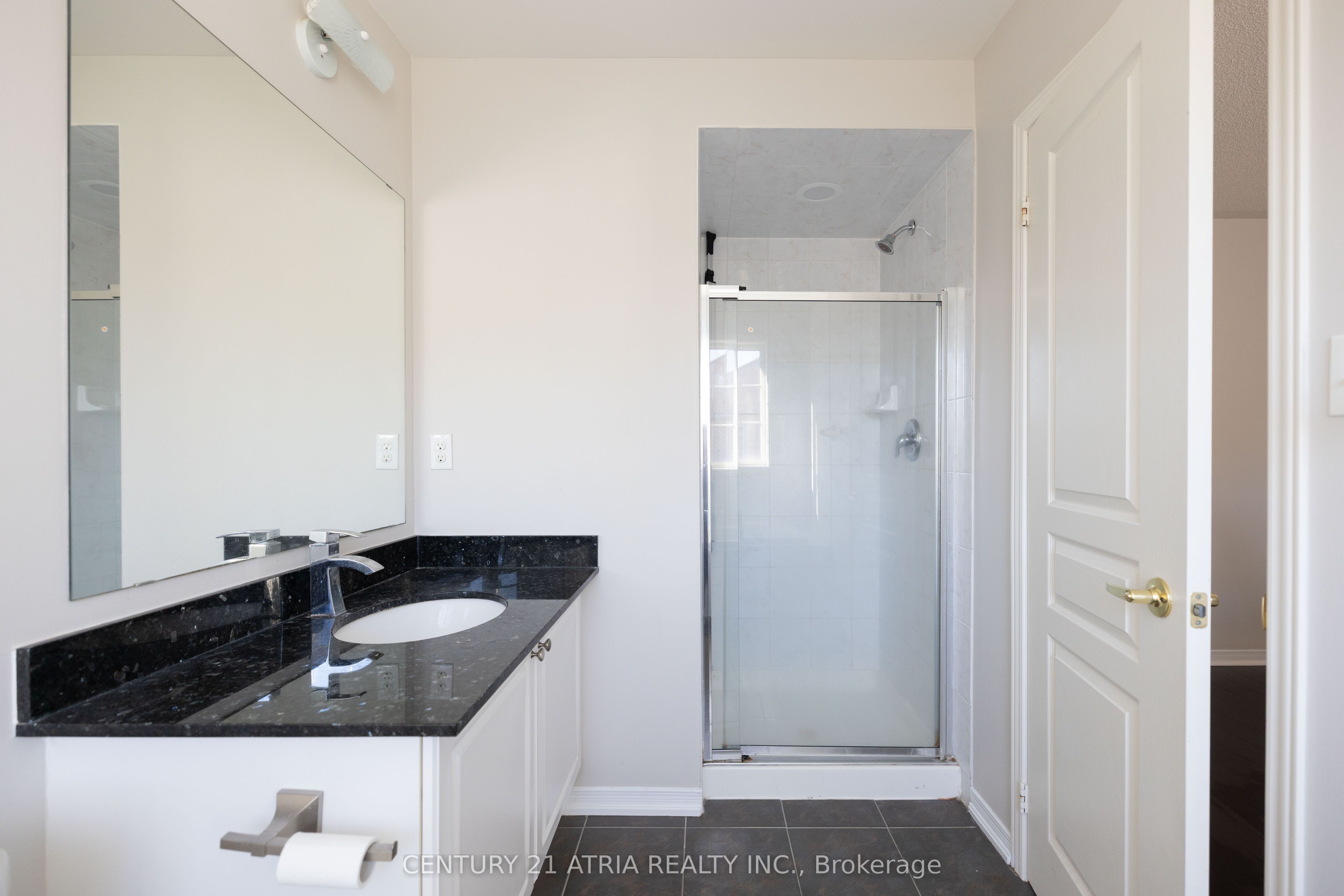 85 Vera Lynn Crescent Property Photo 13