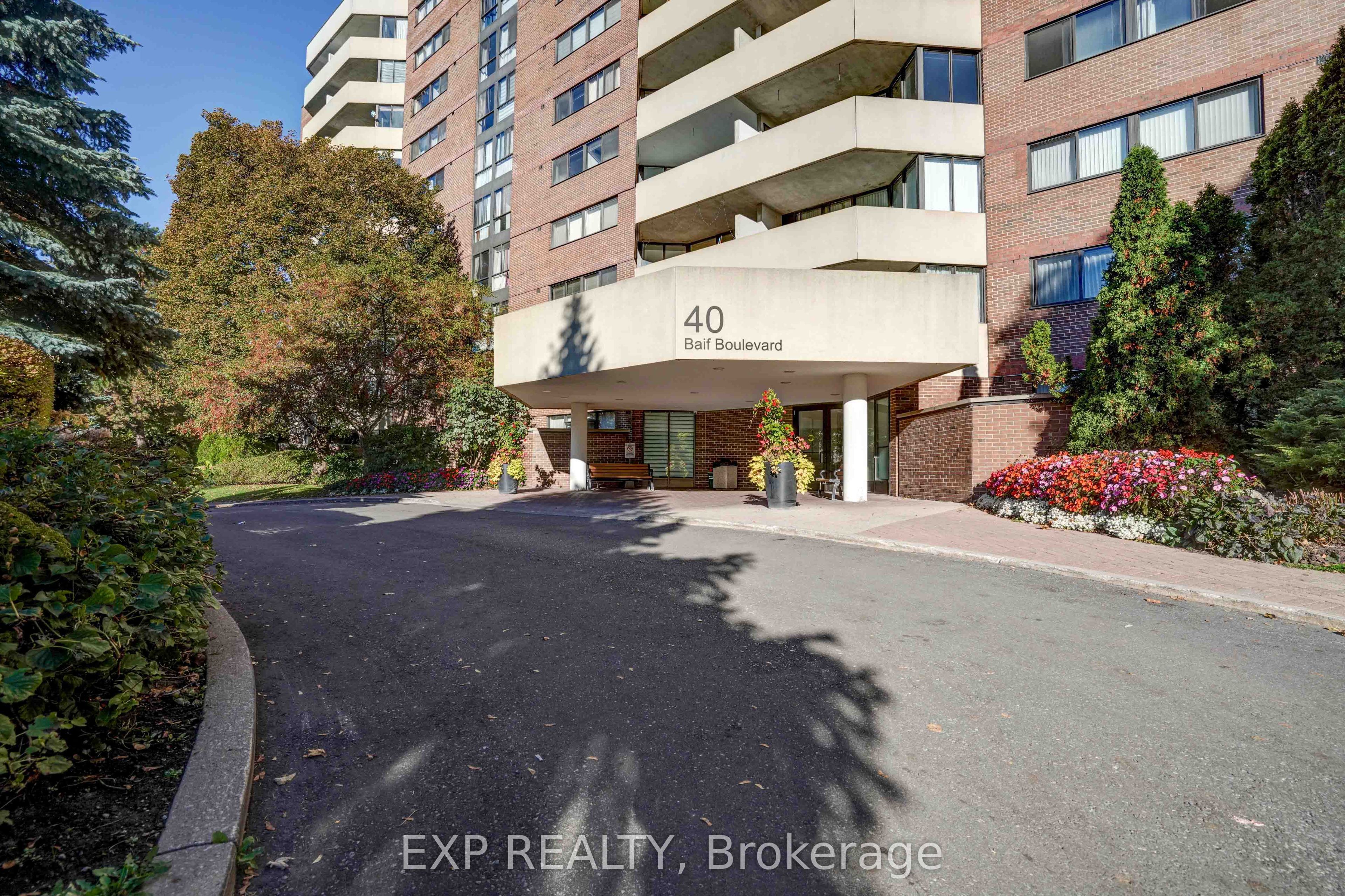 40 Baif Boulevard 706 Property Photo 1