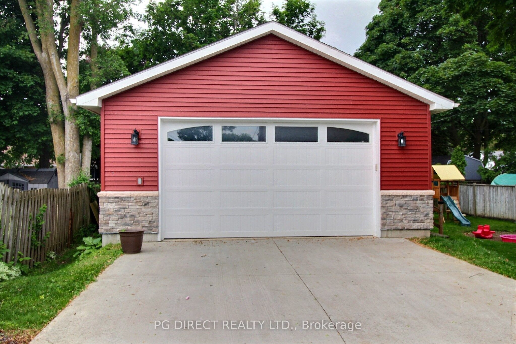 12358 Ninth Line Property Photo 2