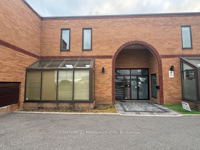 400 Creditstone Road 11B Property Photo 1