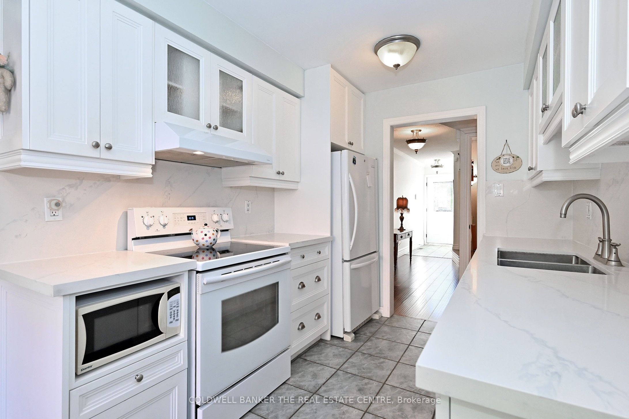 754 Shanahan Boulevard Property Photo 15