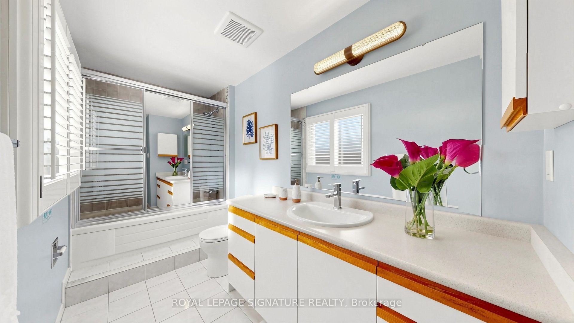 16 Meyer Circle Property Photo 10