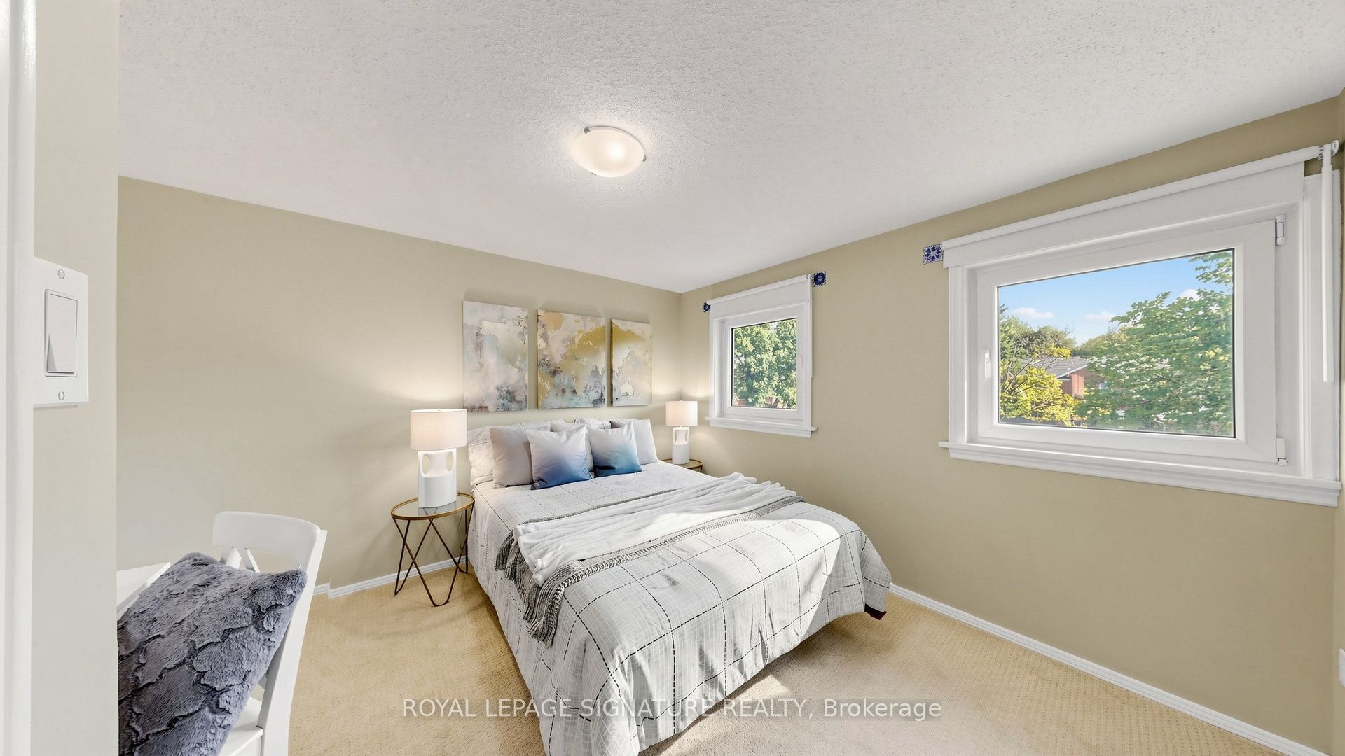 16 Meyer Circle Property Photo 12