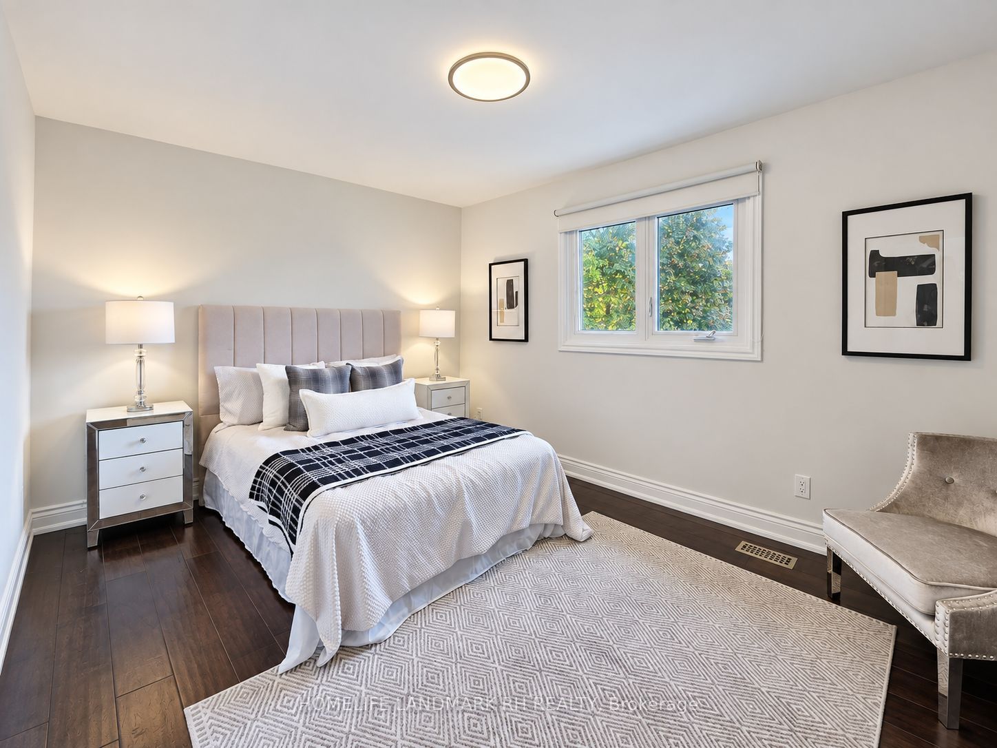 39 Oxford Street Property Photo 29