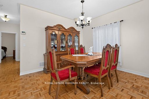 62 Diploma Avenue Property Photo 6