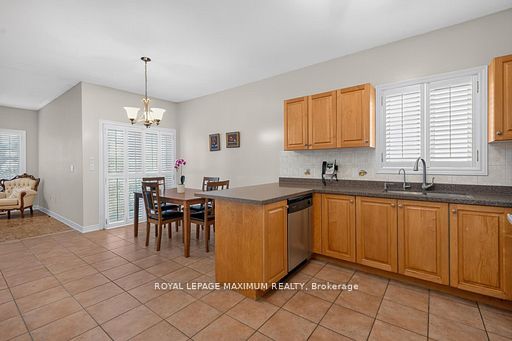 62 Diploma Avenue Property Photo 10