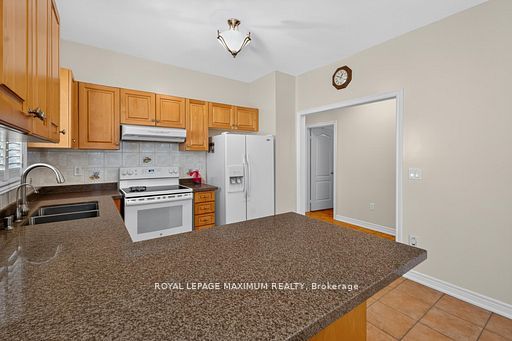 62 Diploma Avenue Property Photo 13