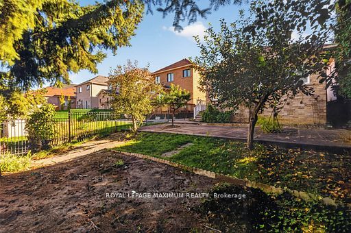62 Diploma Avenue Property Photo 35