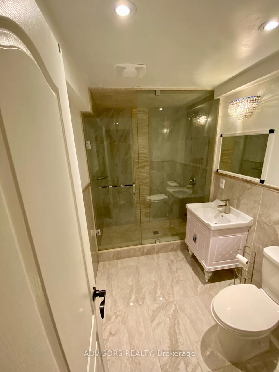 16 Sabrina Court Property Photo 8