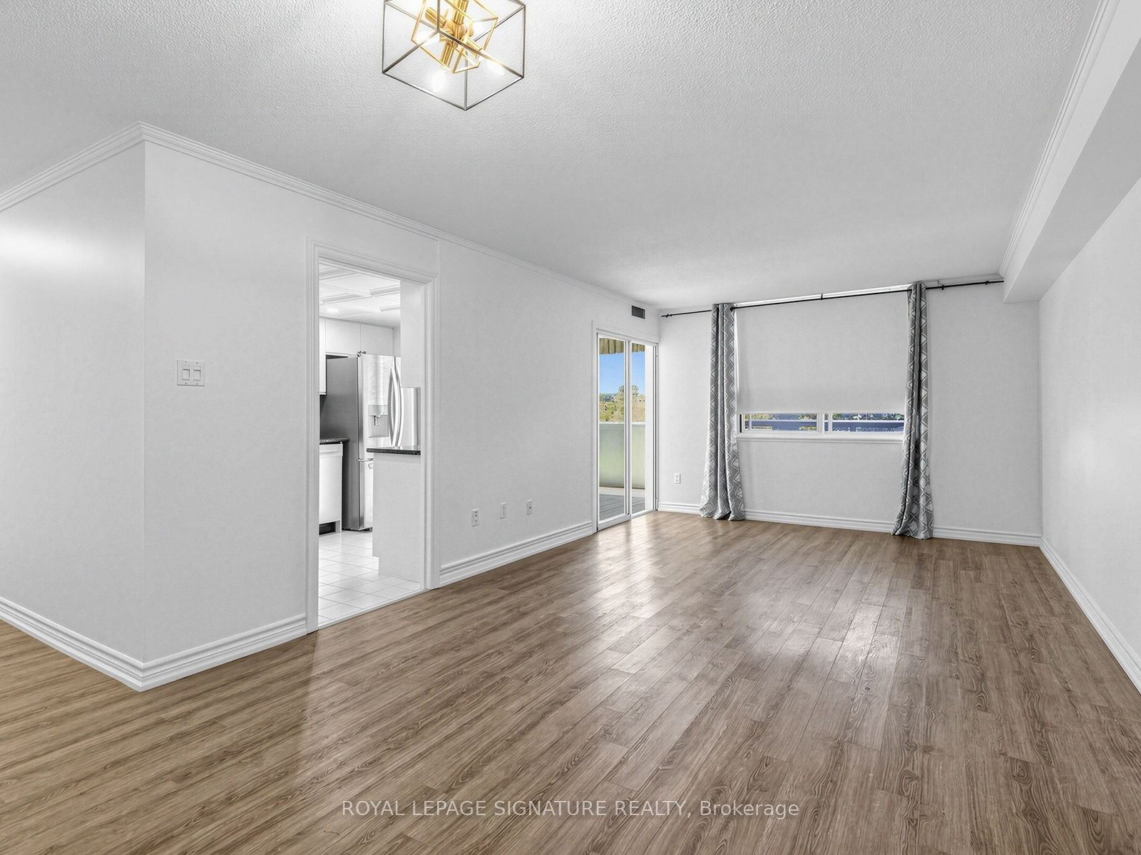 20 Harding Boulevard W 303 Property Photo 5