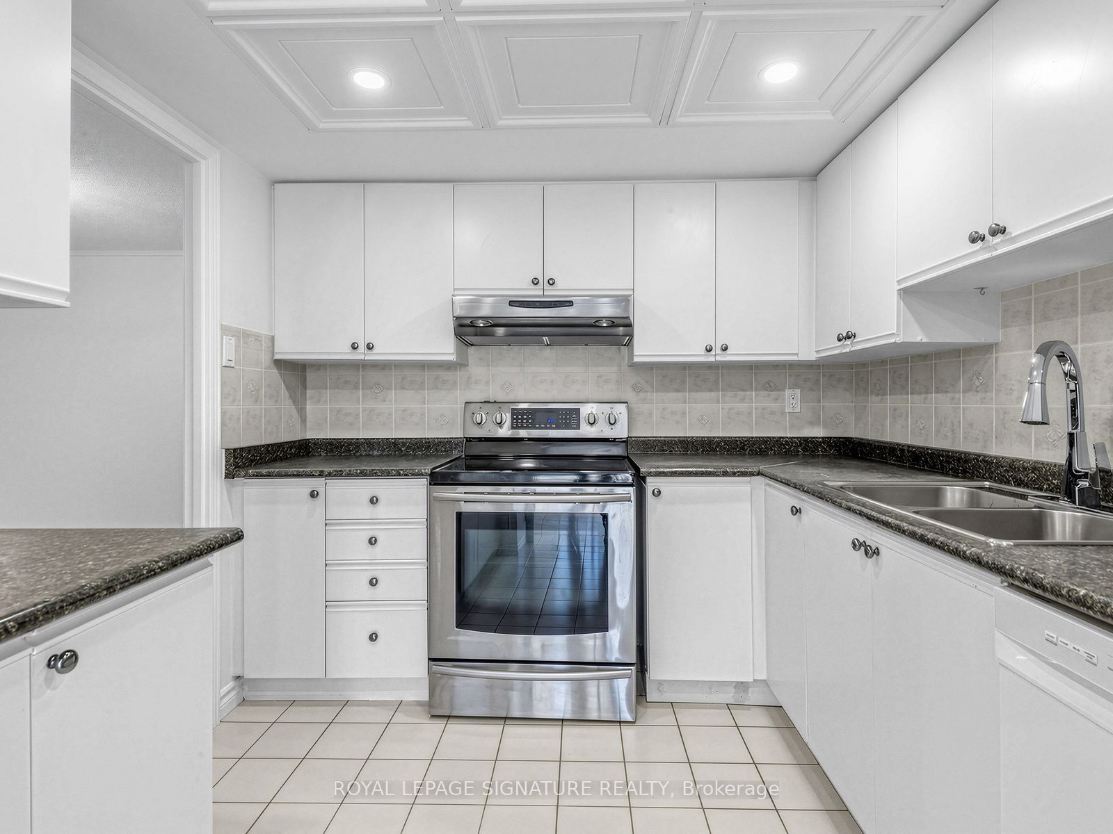 20 Harding Boulevard W 303 Property Photo 11