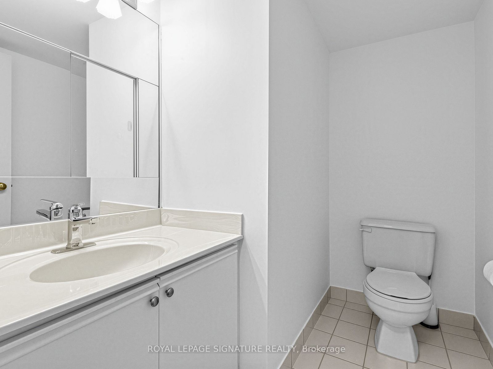 20 Harding Boulevard W 303 Property Photo 12
