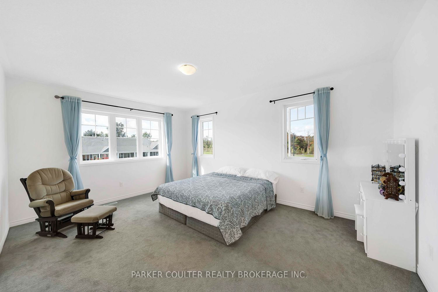 728 Mika Street Property Photo 30