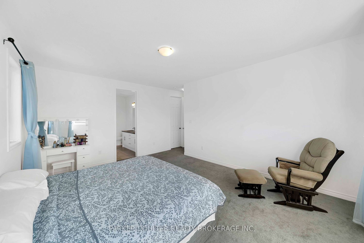 728 Mika Street Property Photo 31