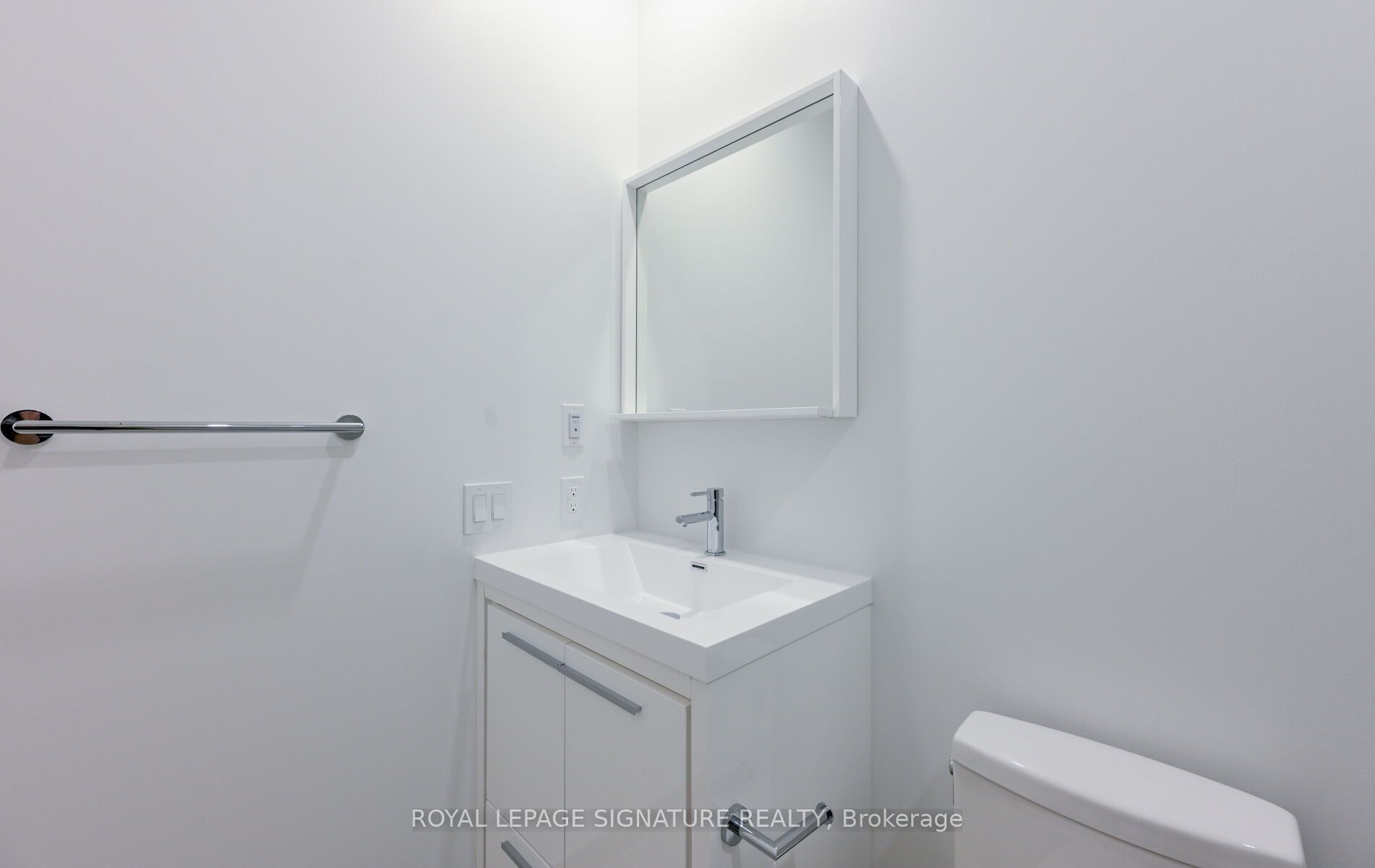 5 Meadowdale Road 2404 Property Photo 17