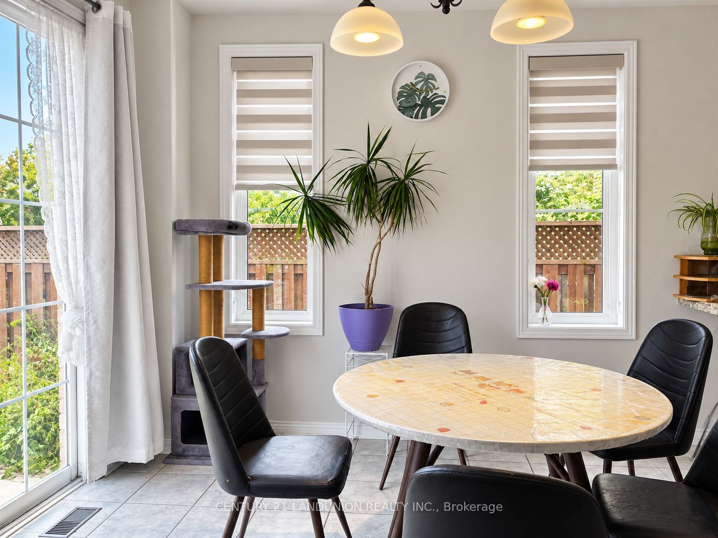 52 Kentley Street Property Photo 11