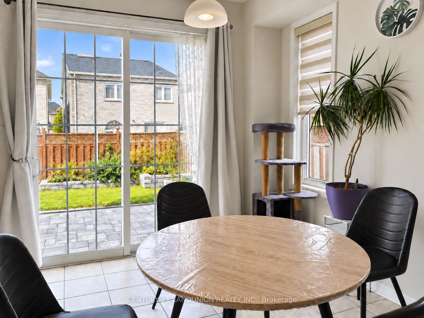 52 Kentley Street Property Photo 12