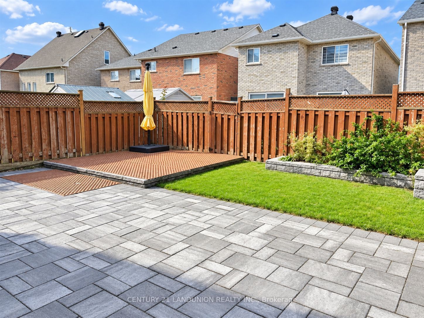 52 Kentley Street Property Photo 39