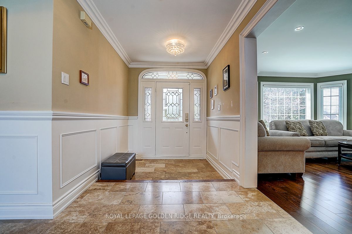 725 Exceller Circle Property Photo 4